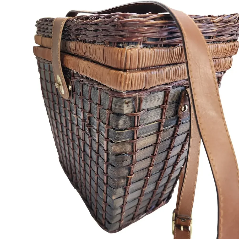 Pier‎ 1 Vintage Wicker Rattan Picnic Basket Service for Two Plaid Lined Utensils